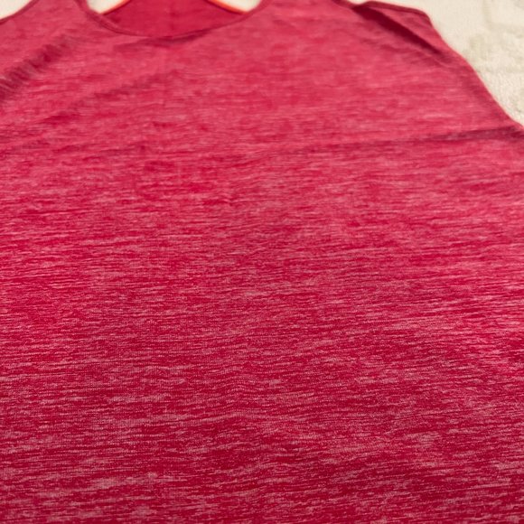 Lulelemon Tank (Possibly Swifty-Style) - Picture 3 of 6